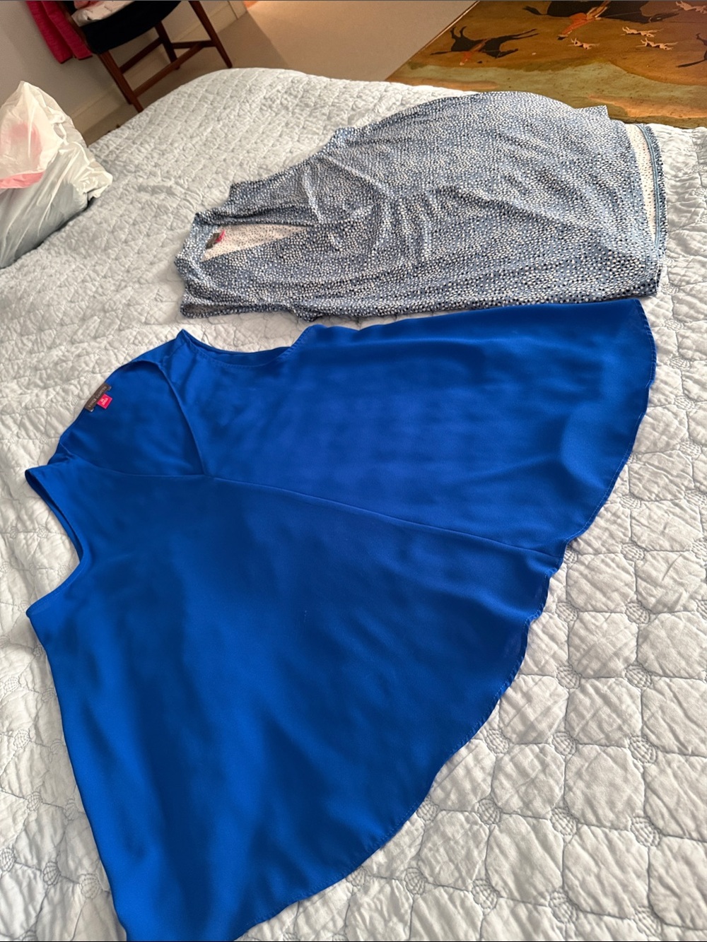 Pair Vince  blousess  Royal Blue and blue dot print size large petite